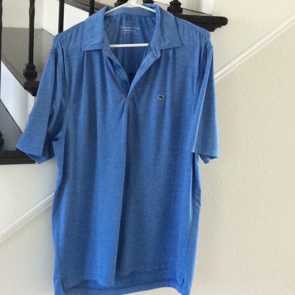 Men’s vineyard vines shirt